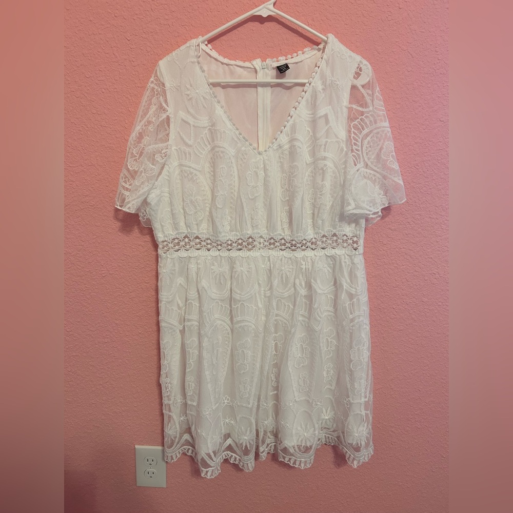 SHEIN Curve White Lace Dress
